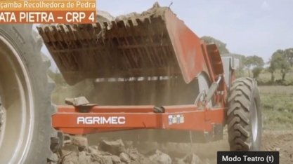 A CAÇAMBA RECOLHEDORA DE PEDRAS CATA PIETRA limpa terrenos muito pedregosos e recolhe até 4,5 metros cúbicos de pedras por carga.