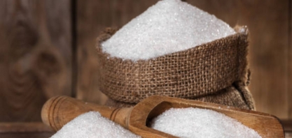 Açúcar bruto cai 3% na ICE para mínima em três semanas; café sobe