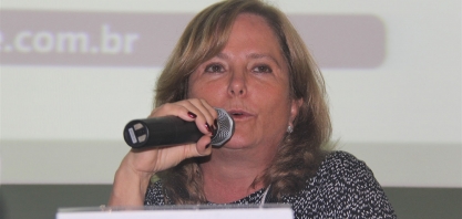 Raffaella Rossetto, a primeira mulher a integrar a equipe do Programa Cana IAC, no Cana Substantivo Feminino