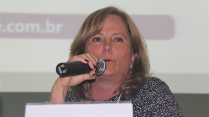 Raffaella Rossetto, a primeira mulher a integrar a equipe do Programa Cana IAC, no Cana Substantivo Feminino