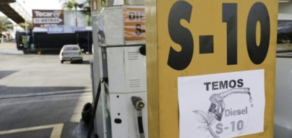 Preços do diesel serão reduzidos em 2/3 após aprovação de projetos, diz Guedes