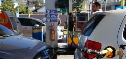 Preço da gasolina registra alta superior a 33% em 1 ano