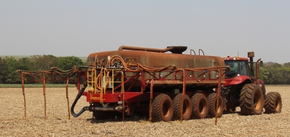 A hora e a vez da vinhaça localizada