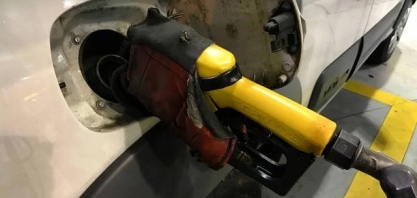 Gasolina está 8,14% mais cara após reajuste da Petrobras