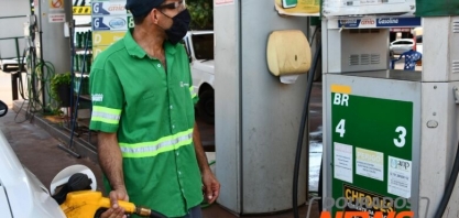 Gasolina comum volta a subir e preço médio fica em R$ 6,30 em Dourados