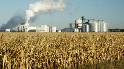 Produção de etanol nos EUA cai 3,18% na semana, para 1,003 milhão de barris/dia