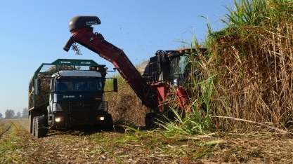 Mercedes-Benz leva para a Agrishow soluções completas da marca para o agronegócio