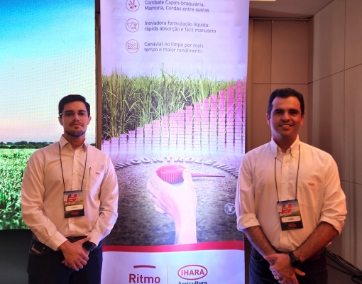 Thiago Duarte, gerente de Marketing Regional e Rodrigo Lima, gerente de Marketing de Cultura, salientam a parceria da IHARA com o setor na busca de soluções para o desenvolvimento de canaviais com alto desempenho
