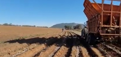 Sim, é possível realizar plantio mecanizado de cana com alta eficiência