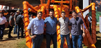 Diferenciais da colhedora de cana Hover 500, da Jacto, chamam a atenção de profissionais da Viterra Bioenergia