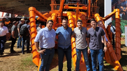 Diferenciais da colhedora de cana Hover 500, da Jacto, chamam a atenção de profissionais da Viterra Bioenergia