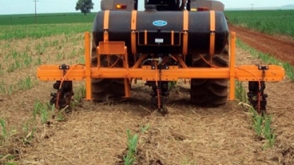 Gasto médio do produtor com fertilizantes dobra em um ano no Brasil