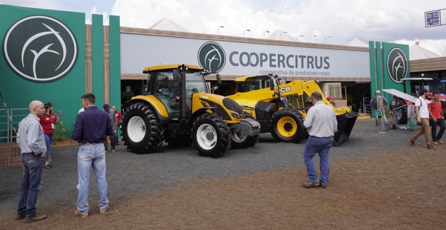 Com 4.200 mil m² estande da Coopercitrus reuniu mais 70 empresas globais.