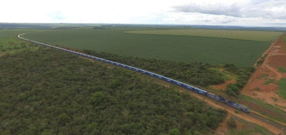 Rumo registra volume histórico com trens de 120 vagões no primeiro ano do projeto