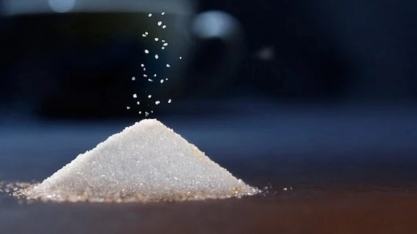 Importações de açúcar da China caem 100 mil toneladas com alta na oferta