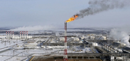 Petróleo cede levemente, mas a US$ 123, e o etanol abre a 5ª em menos 0,66% nas distribuidoras