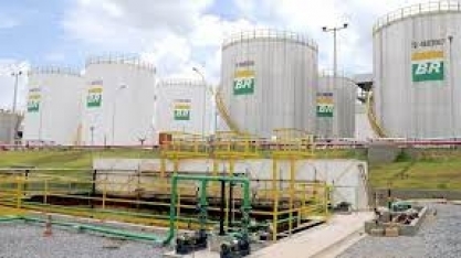 Petrobras defende sua política de preços alinhados ao mercado externo e diz que isso evita desabastecimento