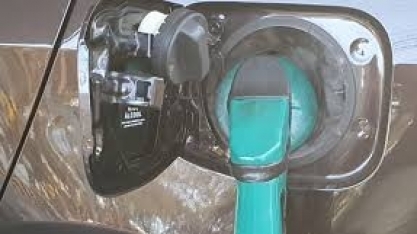 PEC dos combustíveis não auxilia quem mais precisa