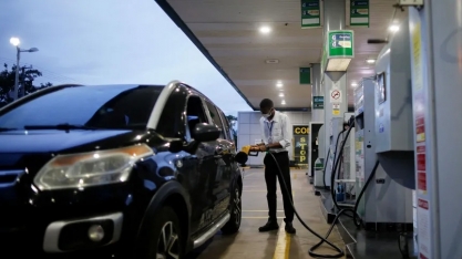 Defasagem e escalada de preço dos combustíveis podem enfraquecer redução de impostos