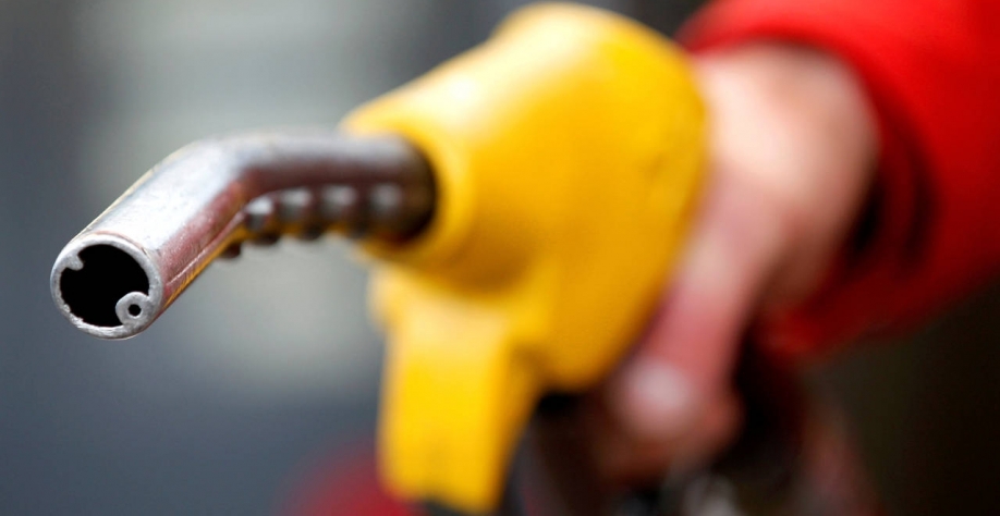 Analistas haviam previsto que a manutenção do patamar anterior de impostos para o etanol poderia reduzir a vantagem de preços em relação à gasolina em alguns mercados (Imagem: REUTERS/Max Rossi/File Photo)