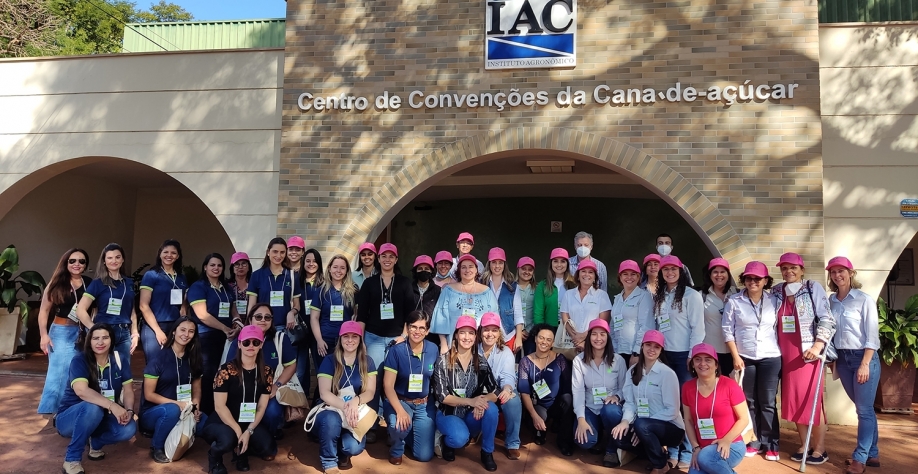Integrantes da visita técnica ao IAC