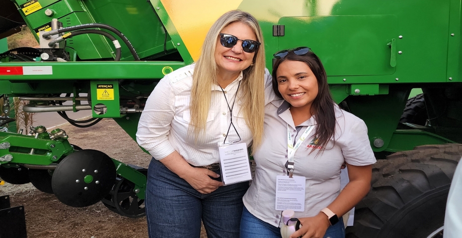 Inês e a Maria Barros – encontro de mulheres da cana