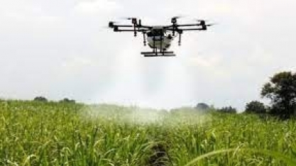 Atvos conta com primeira mulher do agronegócio a obter licença da ANAC para pilotar VANTs