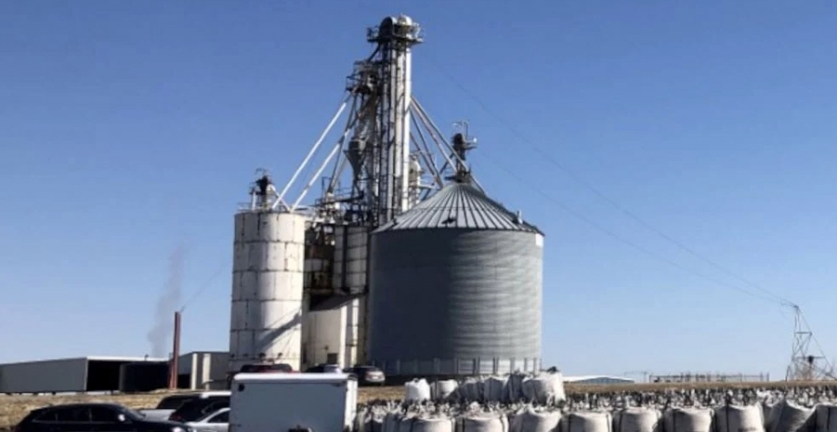 Os estoques de etanol da semana caíram para 22,5 milhões de barris, ante 22,8 milhões de barris na semana anterior (Imagem: REUTERS/Humeyra Pamuk)