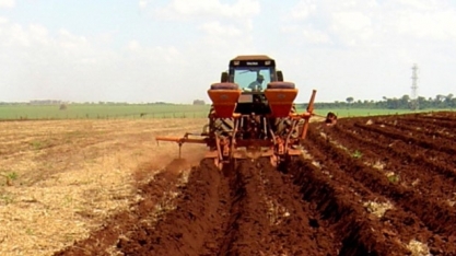 A instalação de um canavial perfeito começa pelo preparo do Solo