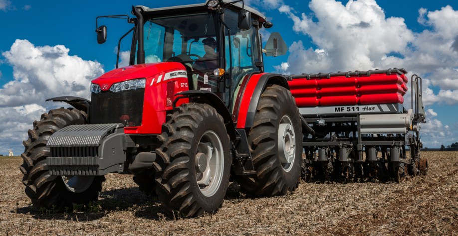 Trator Massey Ferguson foi o primeiro equipamento agrícola do Brasil a ter o Renagro/Divulgação AGCO