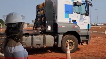 Tereos já transportou mais de 30 mil toneladas de cana com caminhão canavieiro movido a biometano da vinhaça