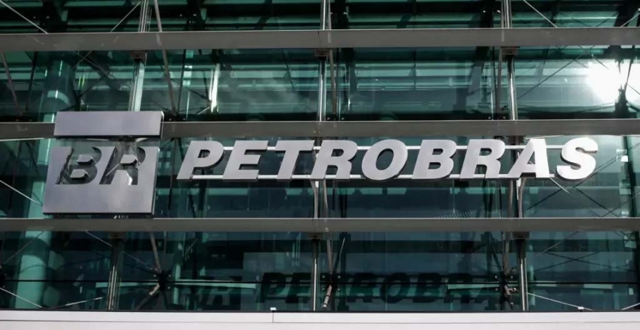 Petrobras: empresa nega defasagem em preços e 'culpa' metodologias (Nur Photo/Getty Images)