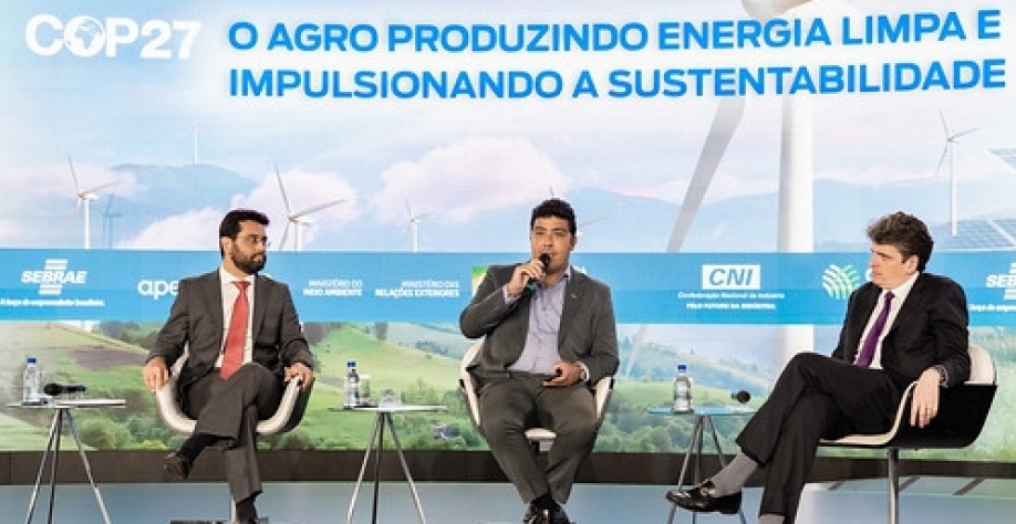 Da esquerda para a direita: Bruno Maier, da Raízen; Alexandre Alonso, da Embrapa Agroenergia; e Alessandro Gardemann, da Geoenergética. Foto: Flickr MMA