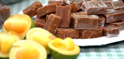 Associação de produtores cria receitas de rapadura com frutos tradicionais do Cerrado