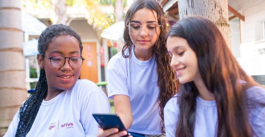 Jovens do programa Ativa Juventude, da Fundação Raízen. Crédito: Divulgação