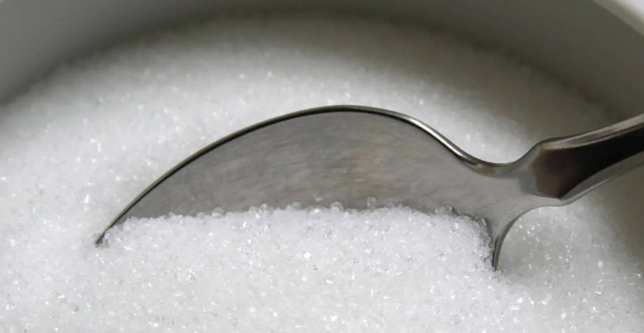 O açúcar bruto de março caiu 0,3 centavos, ou 1,4%, a 21,28 centavos de dólar por libra-peso (Imagem: Pixabay)