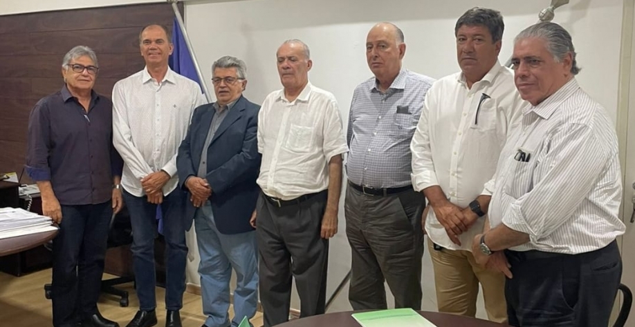 Cooperativas sucroenergéticas com o secretário de Agricultura de Pernambuco, Aloisio Ferraz