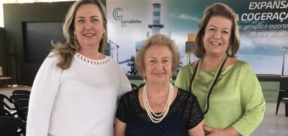 Dona Neide Sanches Fernandes e suas filhas são personagens do livro Mulheres da Cana-de-Açúcar