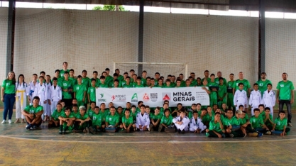 Bioenergética Aroeira realiza entrega de uniformes para as crianças do Projeto Social 