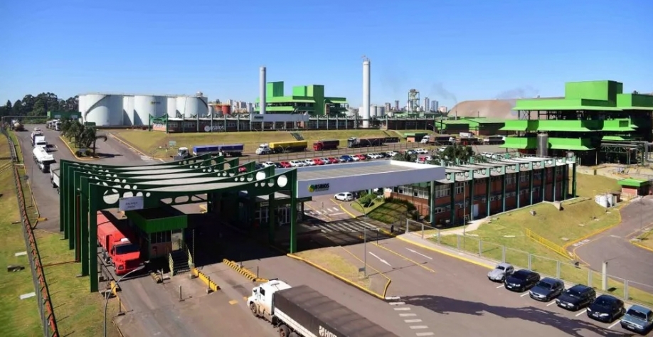 Primeira usina de etanol de grande escala do RS, localizada em Passo Fundo. — Foto: Divulgação
