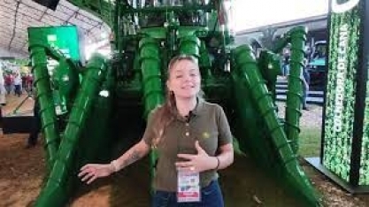 Colher duas linhas simultâneas de cana no espaçamento simples de 1,40m a 1,50m já é realidade