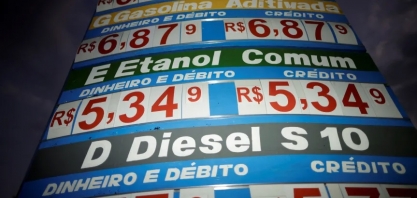 Preço do diesel cai 3,67% e da gasolina 3,26% após cortes da Petrobras, diz ValeCard