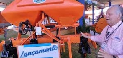 DMB lança adubador de discos duplos na Agrishow 2023