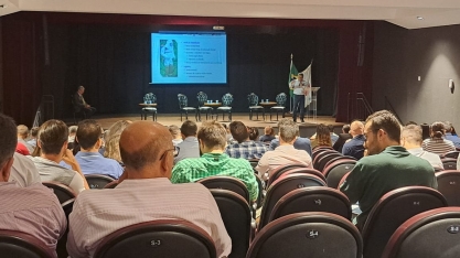Programa para qualificar instrutores de aplicadores de agrotóxicos foi tema de seminário sobre insumos