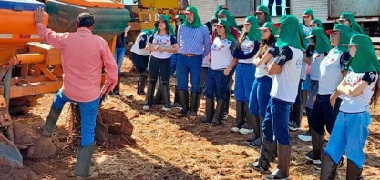 Alcoeste recebe visita de alunos da Etec de Fernandópolis