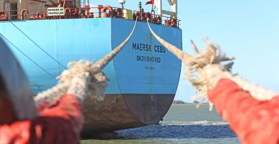  Navio a serviço da Transpetro recebe carga de bunker com 24% de biodiesel (Paulo Rossi/Agência Petrobras)