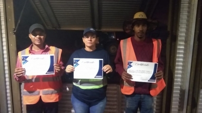 Colaboradores recebem certificado de treinamento de POP’s