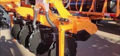 DMB lança no 19º Agronegócios Copercana Adubador de soqueira 1250H com discos duplos