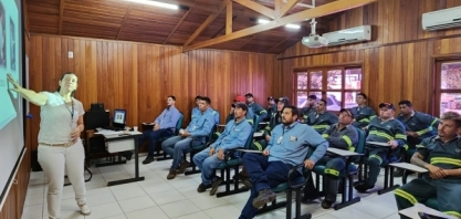 Usina Estiva: colaboradores recebem orientações sobre ergonomia