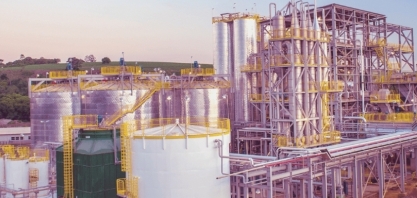 Raízen acelera construção de plantas de etanol de segunda geração